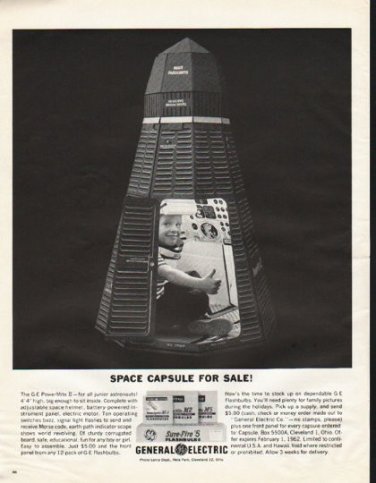 1961 General Electric Flashbulbs Ad "Space Capsule"