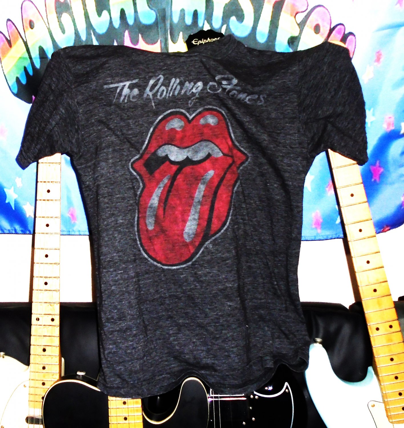 rolling stones tongue logo 2010 official M distressed tee