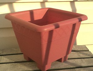 Large Square Flower Pot / Planter QTY 1 - Apox 9" in size Color as pictured