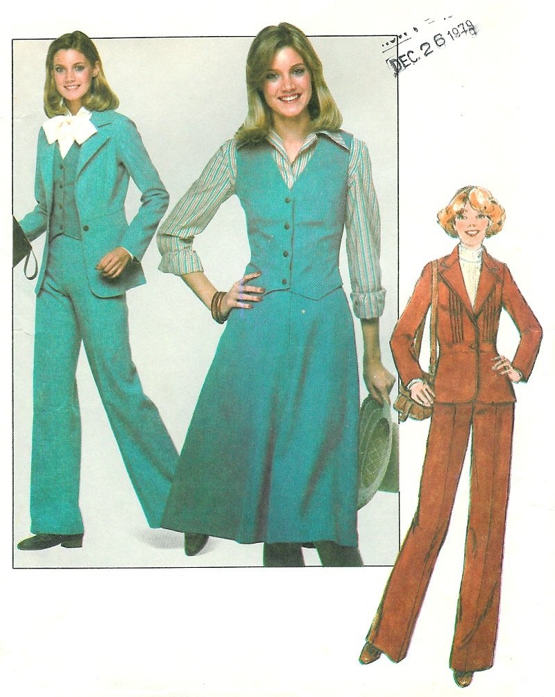 Style 4832 Womens Blouse Long Vest & Skirt 1970s Vintage Sewing Patter