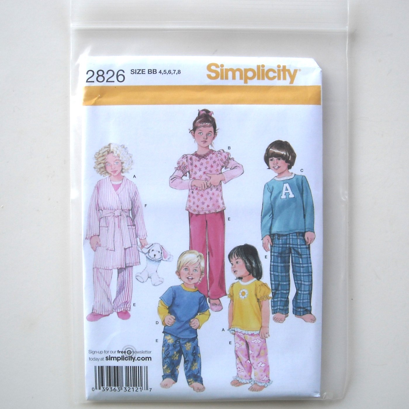 Simplicity Pattern 2826 Size 4 - 8 Toddlers Childs Boys Girls Pajamas Robe