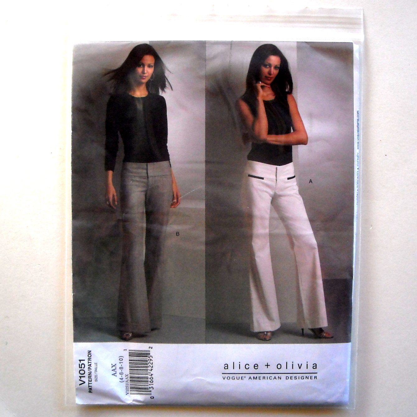 Vogue Designer Pattern V1051 Out Of Print Alice and Olivia Size 4 - 10 Misses Pants