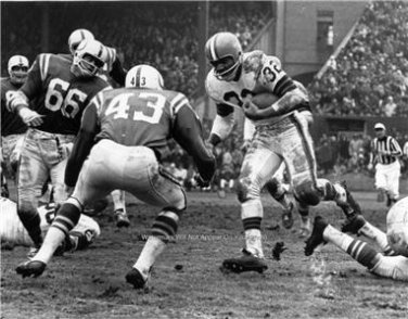 CLEVELAND BROWNS JIM BROWN NFL FOOTBALL PHOTO