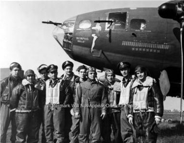 MEMPHIS BELLE AIRPLANE CREW PHOTO WWII BOEING B17 FLYING FORTRESS DAYTON OHIO