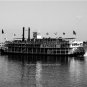 PADDLE WHEEL STEAMBOAT ON THE MISSISSIPPI NEW ORLEANS  RIVER PHOTO