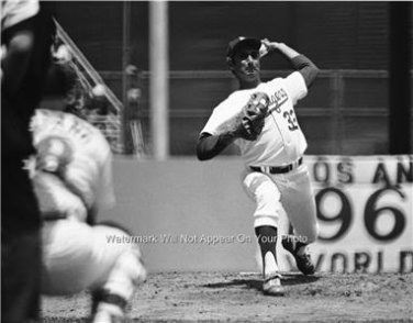 SANDY KOUFAX  DODGERS BASEBALL  LARGE PHOTO 11 X 14