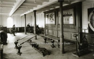 RMS TITANIC ICEBERG LARGEST WHITE STAR SHIP LINE 1912 EXERCISE ROOM PHOTO
