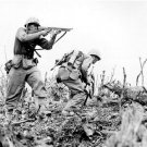 WORLD WAR TWO PHOTO UNITED STATES ARMY ELITE SOLDIERS MILITARY SUB MACHINE GUN