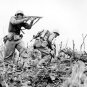 WORLD WAR TWO PHOTO UNITED STATES ARMY ELITE SOLDIERS MILITARY SUB MACHINE GUN