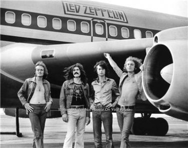 LED ZEPPELIN ENGLISH ROCK AND ROLL BAND SINGERS SONGWRITERS STAIRWAY TO HEAVEN