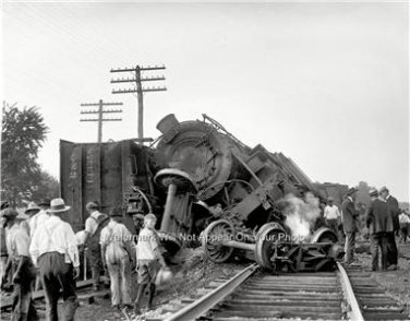 TRAIN WRECK LAUREL MARYLAND RAILROAD PHOTO 1922 STEAM COAL LOCOMOTIVES ENGINEER