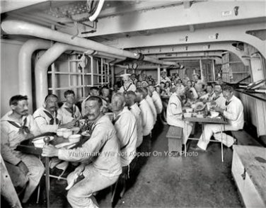USS MASSACHUSETTS NAVY SHIPS CREW PHOTO 1900 SAILORS UNIFORMS NAVAL VETERANS