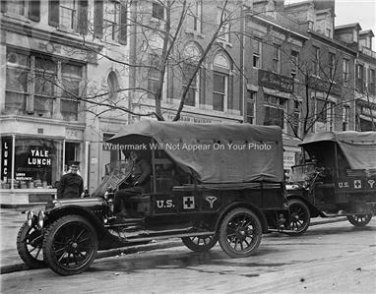 WORLD WAR ONE AMERICAN RED CROSS HEROES TRUCKS PHOTO 1917 AMBULANCE MOTOR CORPS