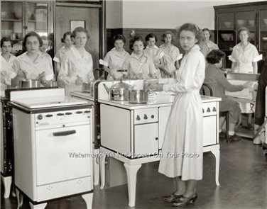 Antique Appliances Stoves High School Home economics Girls Cooking Class Photo