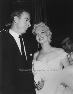 JOE DIMAGGIO NEW YORK YANKEES MARILYN MONROE MAJOR LEAGUE BASEBALL PHOTO