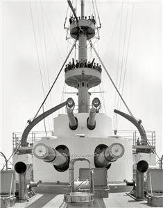 USS KENTUCKY NAVY SHIP GIANT GUNS PHOTO 1900 SAILORS UNIFORMS NAVAL ORDANCE