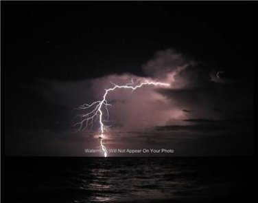 BEAUTIFUL LIGHTNING STRIKE OVER OCEAN COLOR PHOTO CLOUDS WAVES NATURES FORCE