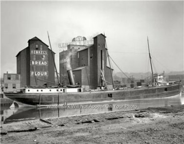 Vintage Ohio Great Lakes Old Vessel Cargo Steamer Ship Henkel Bread Flower Photo