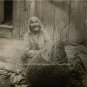 PHOTO BLACK & WHITE HUPA NATIVE AMERICAN INDIAN WOMEN HERITAGE 1900 U.S. HISTORY