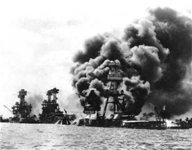 JAPANESE ATTACK PEARL HARBOR NAVAL BASE PHOTO USS ARIZONA WEST VIRGINIA TENNESSE