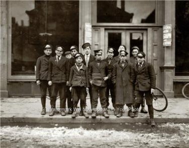 NOSTALGIC EARLY AMERICANA WESTERN UNION TELEGRAPH BOYS PHOTO NEW YORK 1909