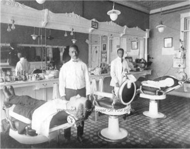 DEPRESSION ERA PHOTO BARBER SHOP HAIR CUTS CLUB MAN HOT SHAVE BARBER POLE