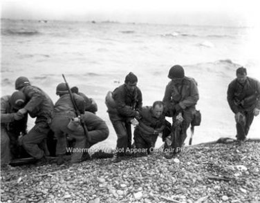 Historical World War II Heros Army D Day Invasin Photo Army Brothers In Arms