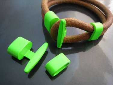 Finding - 1 Set Neon Green T Bar Hook Loop Clasp Toggle