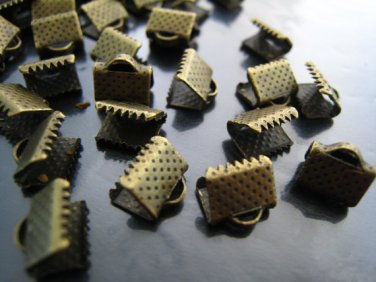 Finding - 10 pcs Antique Brass Plated Flat Clamp Fold Over End Cap Crimps With Loop ( 8mm )