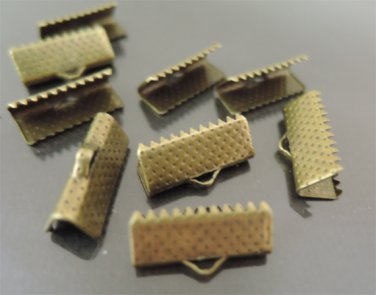 Finding - 20 pcs Antique Brass Flat Clamp Fold Over End Cap Crimps with Loop ( 16mm or 5/8 inch )