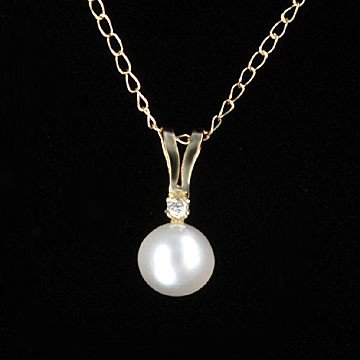 Pearl Drop Necklace