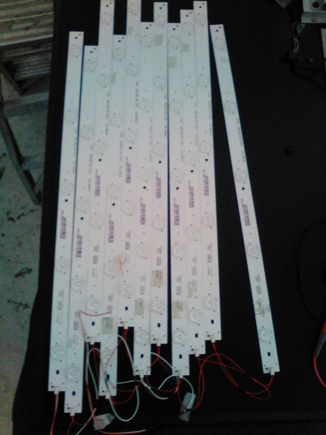 50H5C Hisense LED BACKLIGHT / (11) STRIPS