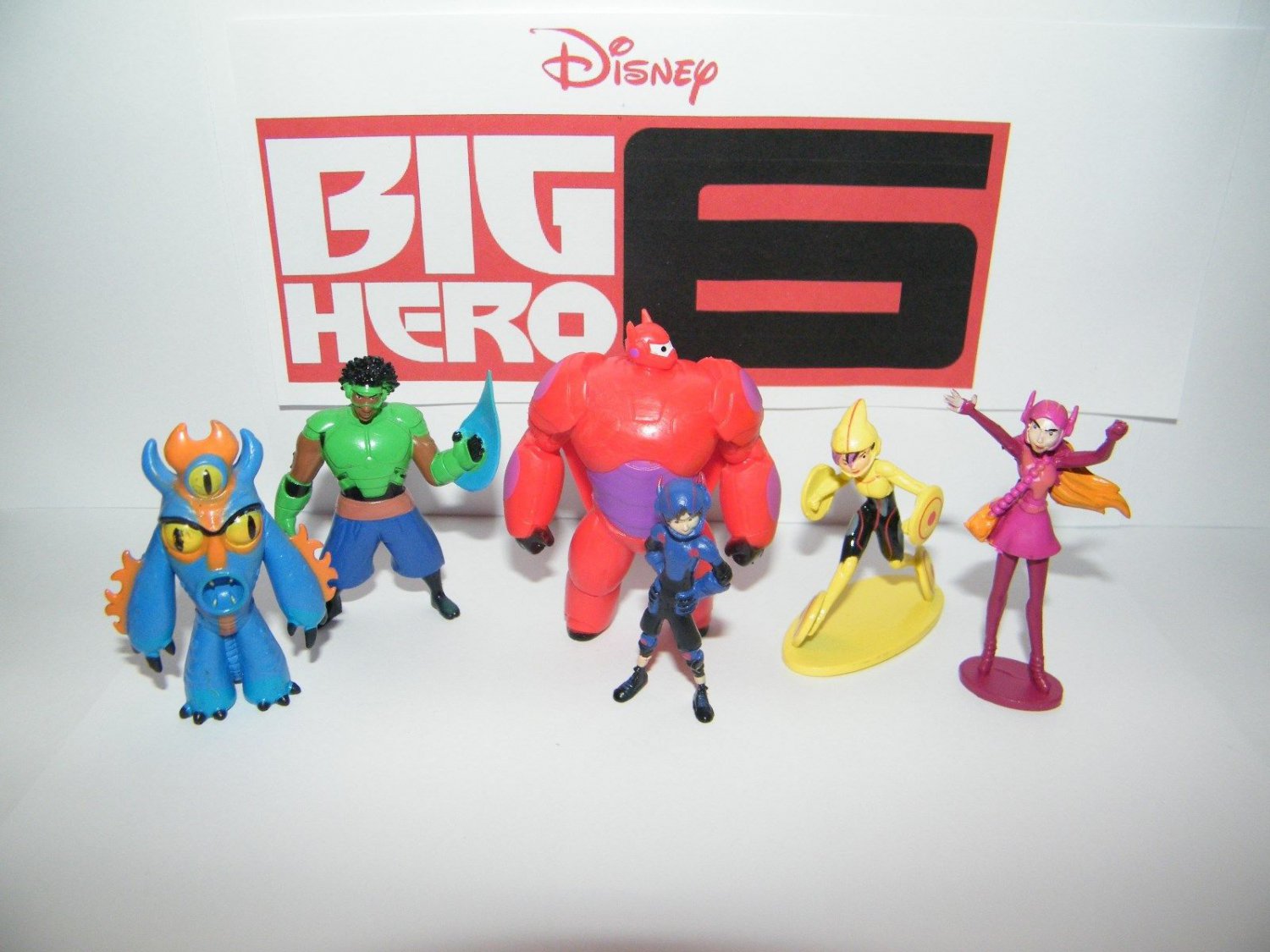 Disney Big Hero 6 Figure Set of 12 Toy Playset with Hiro, Baymax, Fred