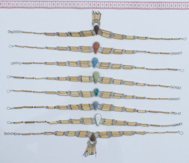 7 Handcrafted Necklaces of Bamboo Natural Piedra Stones