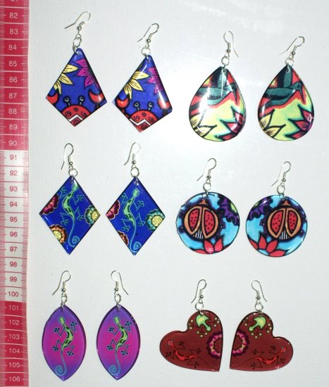 6 pairs artisan earrings with colorful ethnic ornament
