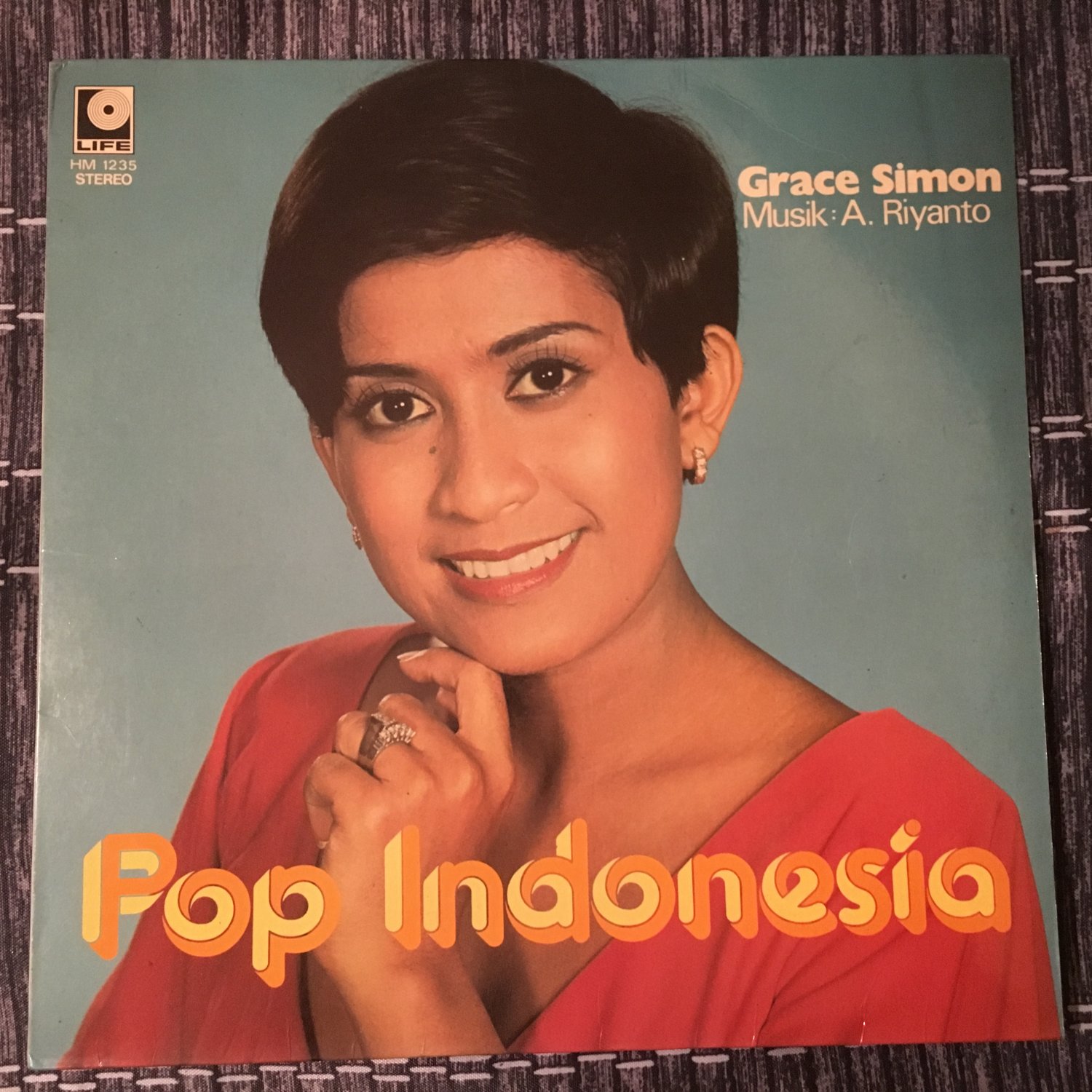 GRACE SIMON LP pop Indonesia INDONESIA SOUL JAZZ mp3 LISTEN
