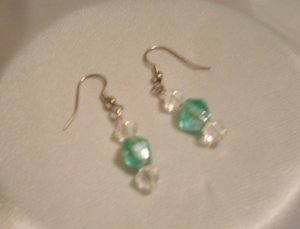 LIGHT GREEN & CRYSTAL EARRINGS