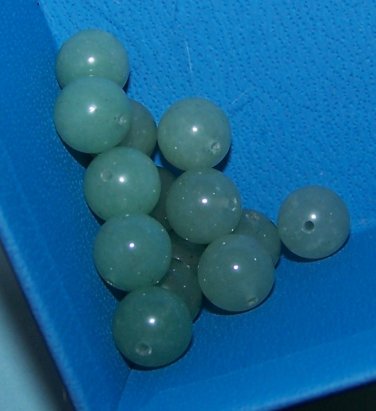 18)> 8mm ROUND GREEN ADVENTURINE BEADS