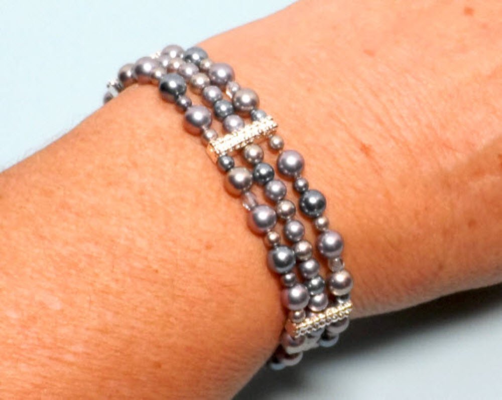 carolee-black-glass-pearl-triple-strand-stretch-bracelet-new-w-tag