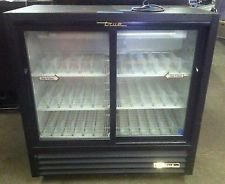 TRUE 2 Door Pass Thru Cooler