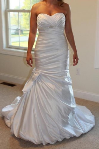 David Bridal Ivory  8 petite