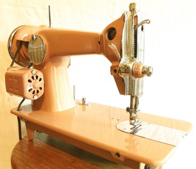 Restored Vintage Nelco A-1 Sewing Machine - made in Japan