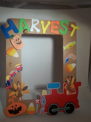 Tan-Thanksgiving Harvest Frame-Cute Crafty Hand Painted Picture Frame for Kids (5 in x 7 in)