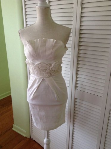 NEW Ariella White Roses Strapless Special Occassion Dress (Size S) - MSRP $129!