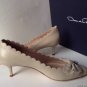 NEW Authentic OSCAR de la RENTA Scalloped Bow-Embellished Leather Pumps (Size 40