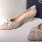 NEW Authentic OSCAR de la RENTA Scalloped Bow-Embellished Leather Pumps (Size 40