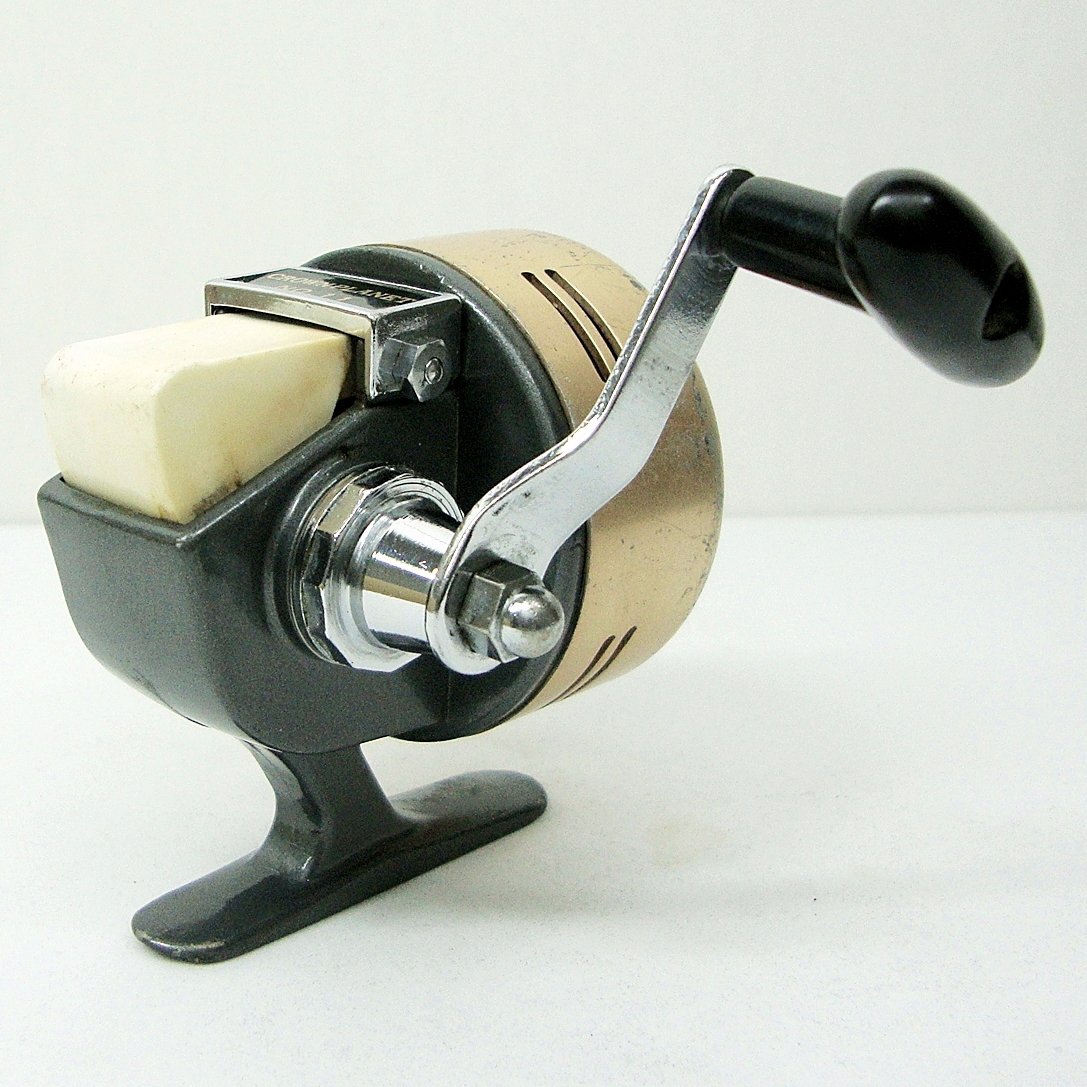 Vintage 1970’s Fishing Reel “Crown No.11 Med Size Closed Face