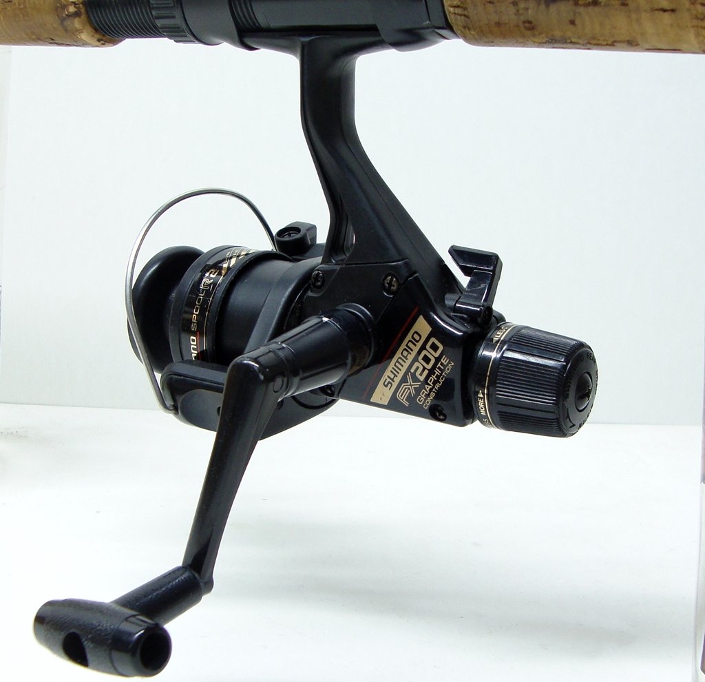 Moulinet Spinning Shimano FX200 – Occasion – Fonctionne Parfaitement