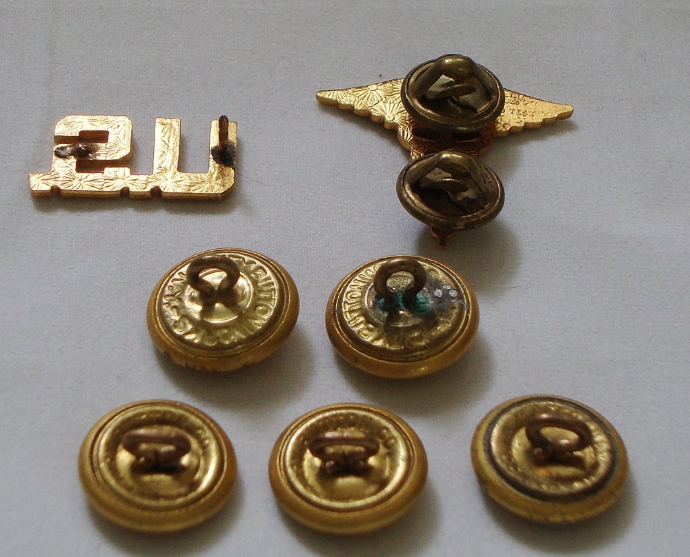 Vintage Lot of 7 Military Buttons and Pins, WaterburyButtonworks