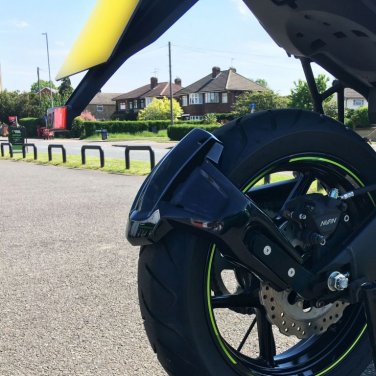 Kawasaki Versys 650 (06+) Rear Spray Guard Hugger Alternative: Gloss Black 085300B
